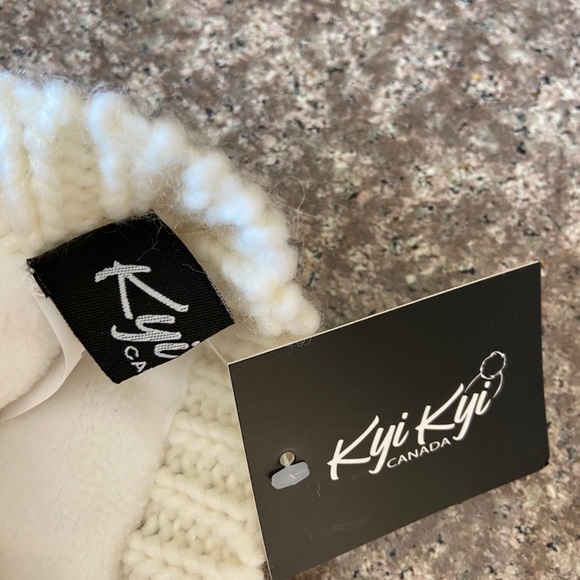 Kyi Kyi Genuine Fox Pompom Hat main image 11